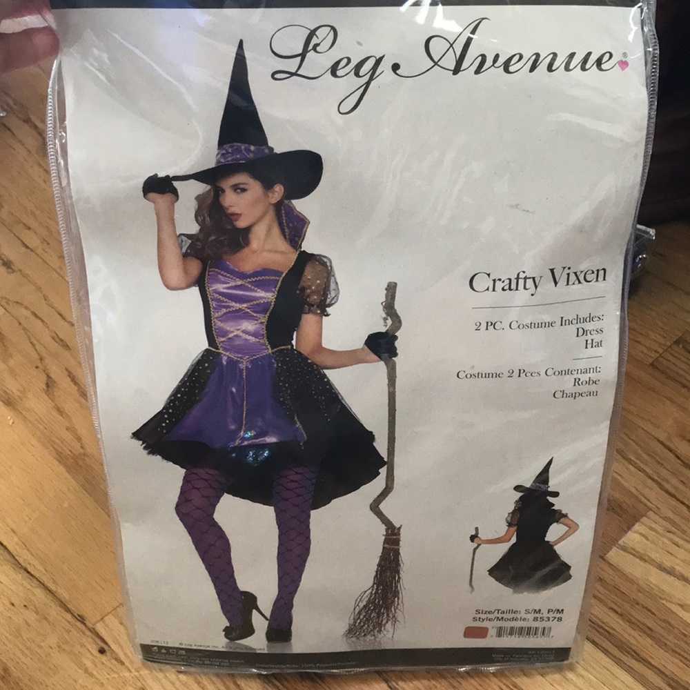 Brand new witch Halloween costume! 🎃👻